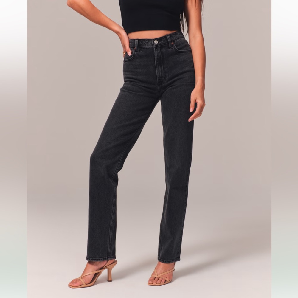Abercrombie & Fitch Ultra High Rise 90s Straight Black Jean 27/4R